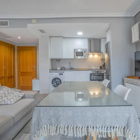 Coral & & Parking Apartamento