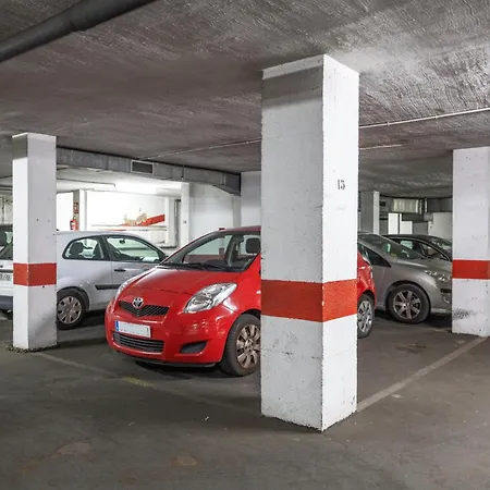 Coral & & Parking Apartment *